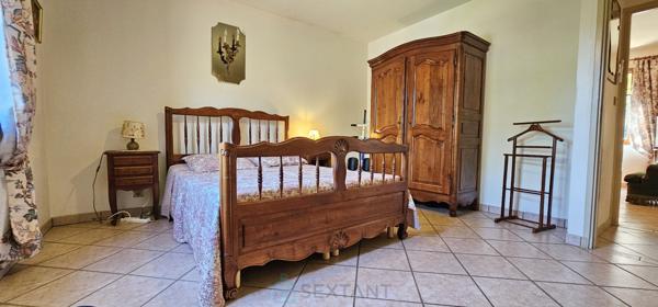 A Groléjac belle et grande maison dans bel environnement au calme au sommet d’une colline avec une vue