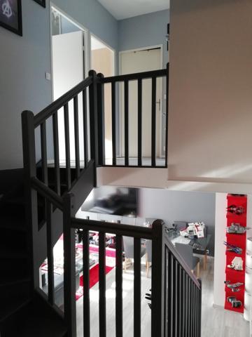 Duplex de 3 pièces au dernier étage.