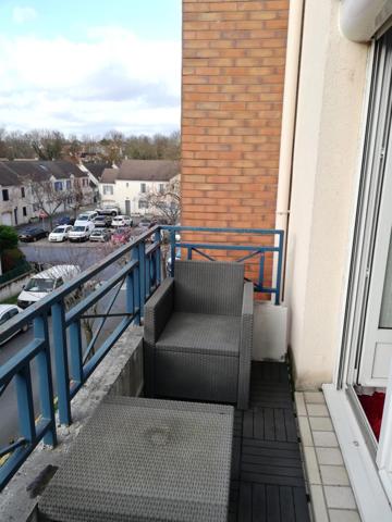 Duplex de 3 pièces au dernier étage.