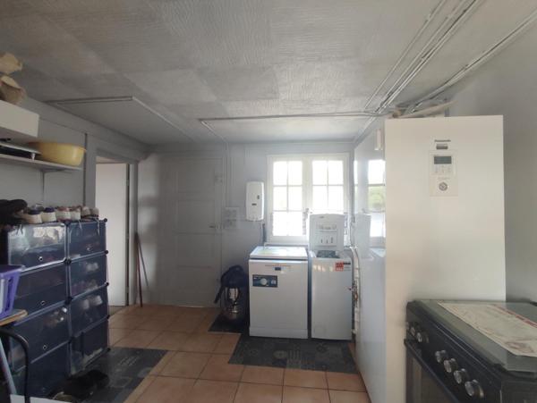 Cléder – Maison rénovée de 94 m² à 200 m de la plage, terrain de 1967 m²