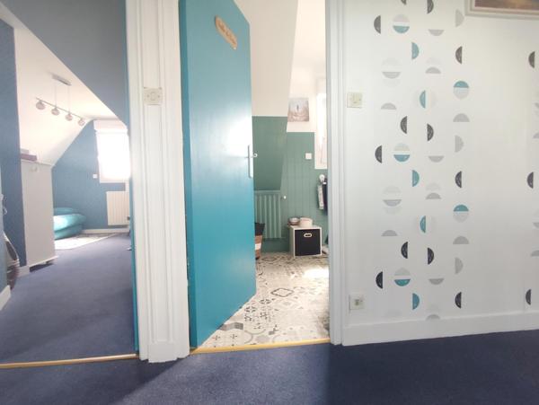 Cléder – Maison rénovée de 94 m² à 200 m de la plage, terrain de 1967 m²