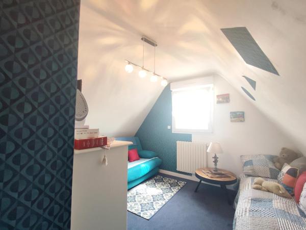 Cléder – Maison rénovée de 94 m² à 200 m de la plage, terrain de 1967 m²