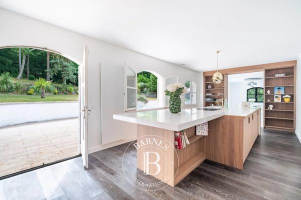Bougival, Maison 5 Chambres -  364 m² à vendre