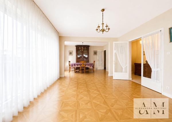 APPARTEMENT T5 avec cave et box