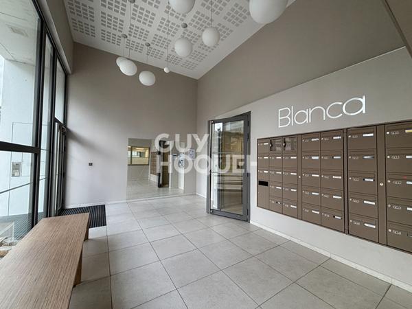 T2 récent avec grand balcon