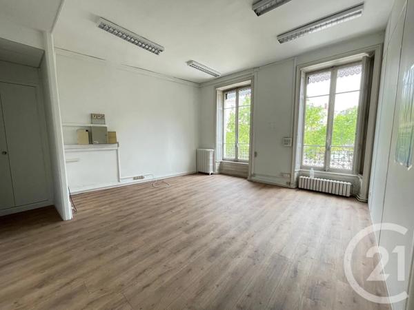 Appartement Local à vendre  7 pièces - 270 m 2   ANNONAY  - 07