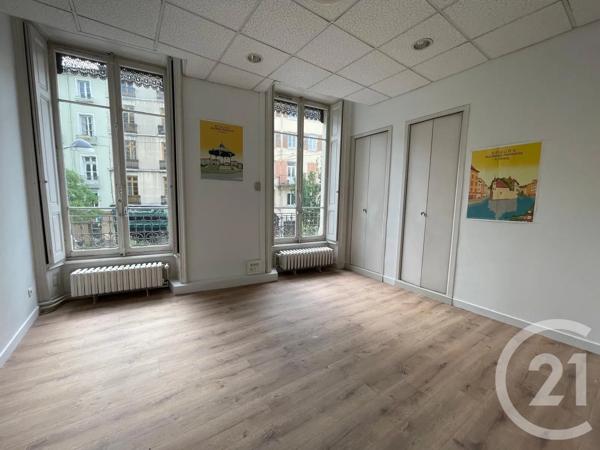 Appartement Local à vendre  7 pièces - 270 m 2   ANNONAY  - 07