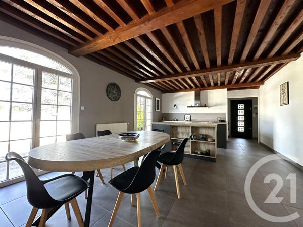 Maison à vendre  7 pièces - 179 m 2   ST VULBAS  - 01