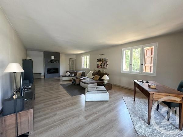 Maison à vendre  7 pièces - 179 m 2   ST VULBAS  - 01