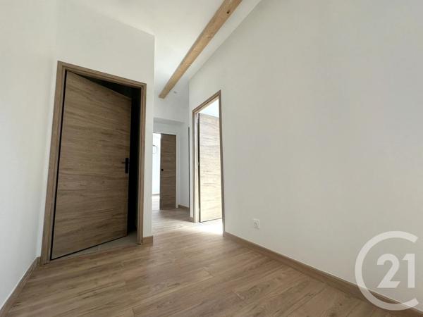 Appartement T4 à vendre  4 pièces - 103,55 m 2   MEXIMIEUX  - 01