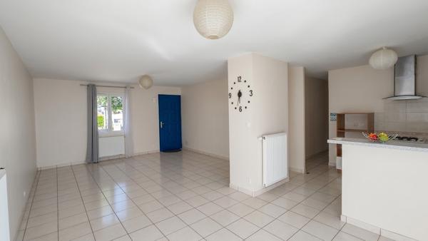 BEAU PLAIN PIED SECTEUR EST