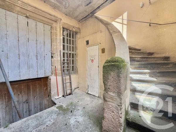 Immeuble à vendre  359,23 m 2   MOULINS  - 03