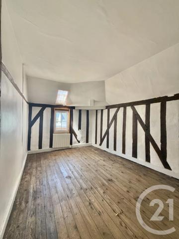 Immeuble à vendre  359,23 m 2   MOULINS  - 03