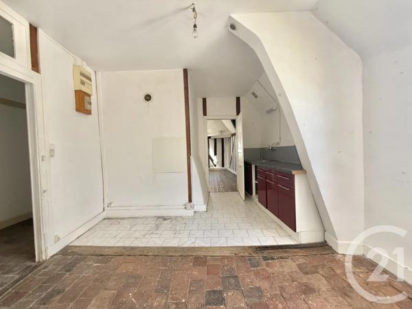 Immeuble à vendre  359,23 m 2   MOULINS  - 03