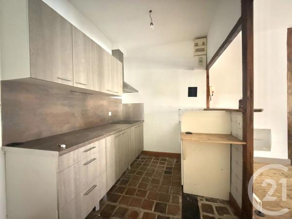 Immeuble à vendre  359,23 m 2   MOULINS  - 03