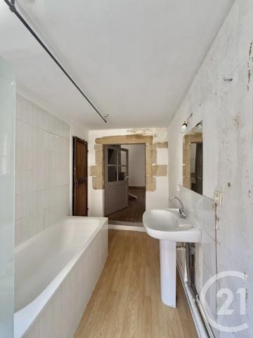 Immeuble à vendre  359,23 m 2   MOULINS  - 03