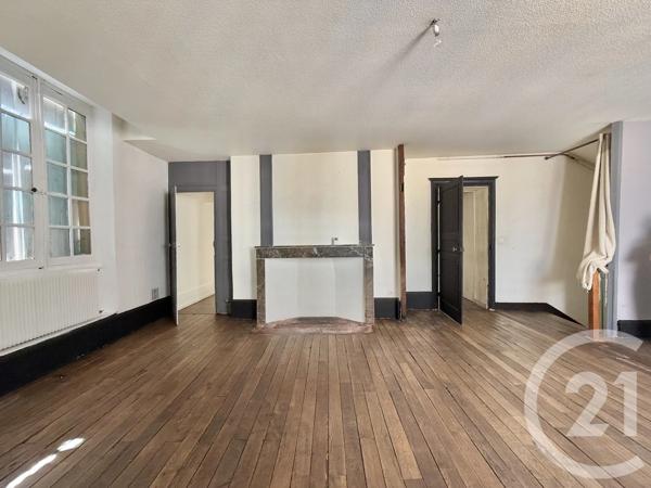 Immeuble à vendre  359,23 m 2   MOULINS  - 03