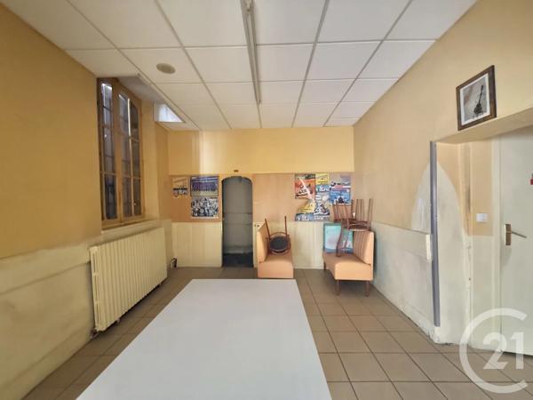 Immeuble à vendre  359,23 m 2   MOULINS  - 03