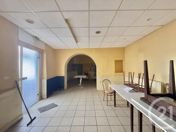 Immeuble à vendre  359,23 m 2   MOULINS  - 03