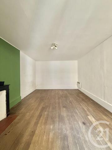 Immeuble à vendre  359,23 m 2   MOULINS  - 03