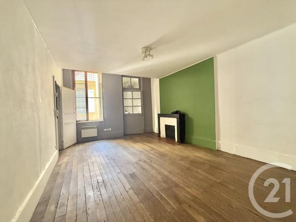 Immeuble à vendre  359,23 m 2   MOULINS  - 03