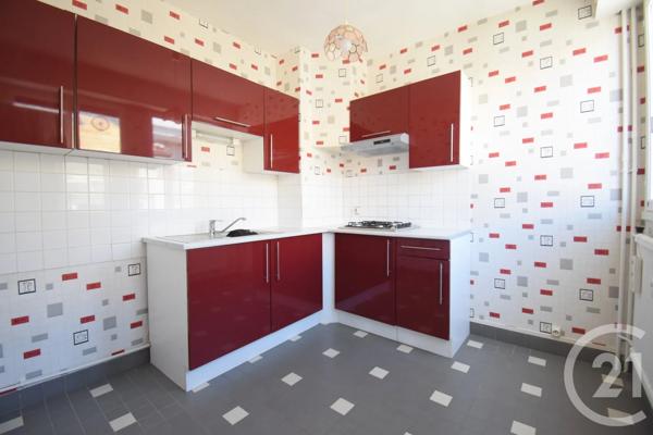 Appartement F2 à vendre  2 pièces - 42 m 2   VICHY  - 03