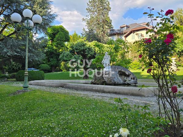 Appartement 2 pièces 37.39 m2 dans la Résidence historique "Le Splendide" à Aix-les-Bains.