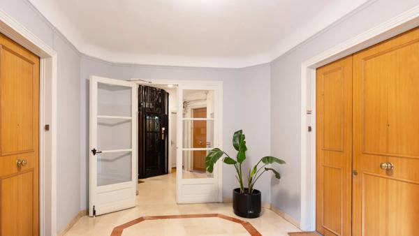 Appartement Paris 16e - JASMIN