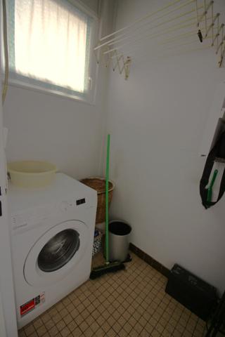 Appartement 3 pièces 2 chambres + cave et parking - location meublée