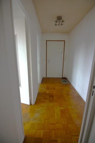 Appartement 3 pièces 2 chambres + cave et parking - location meublée