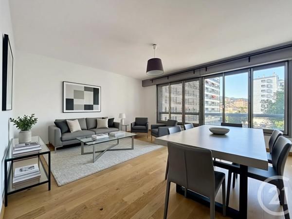 Appartement F4 à vendre  5 pièces - 106 m 2   LE PUY EN VELAY  - 43