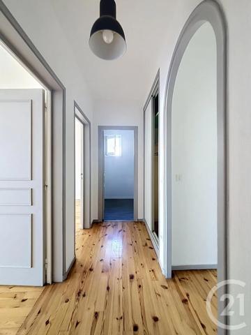 Appartement F4 à vendre  5 pièces - 106 m 2   LE PUY EN VELAY  - 43