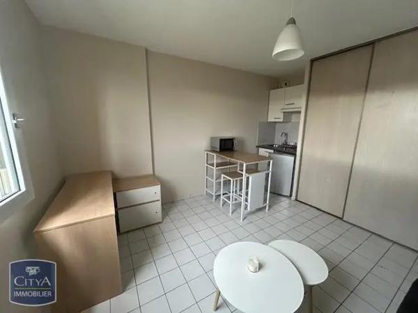 Appartement à louer 1 pièce 20.6m²