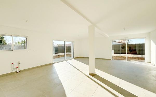 Maison à vendre    5 pièces •  Échillais