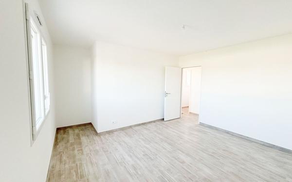 Maison à vendre    5 pièces •  Échillais