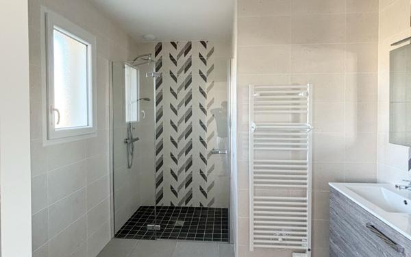 Maison à vendre    5 pièces •  Échillais