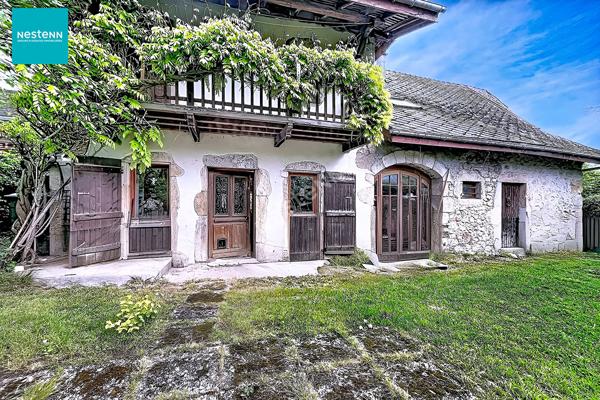 ANNECY SEYNOD (secteur Balmont) _Charmante maison en pierre de 311 m² au sol, avec jardin, à vendre