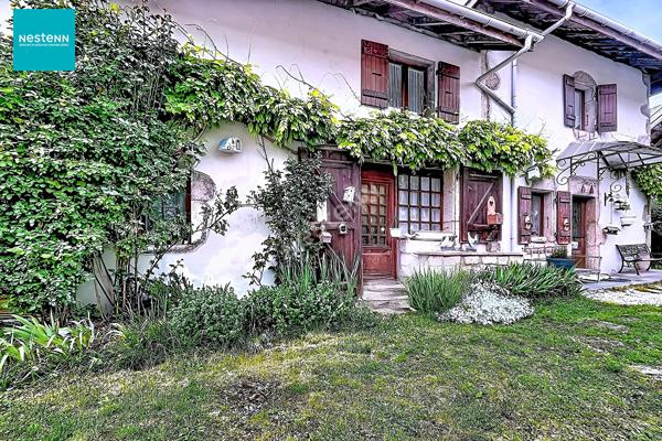 ANNECY SEYNOD (secteur Balmont) _Charmante maison en pierre de 311 m² au sol, avec jardin, à vendre