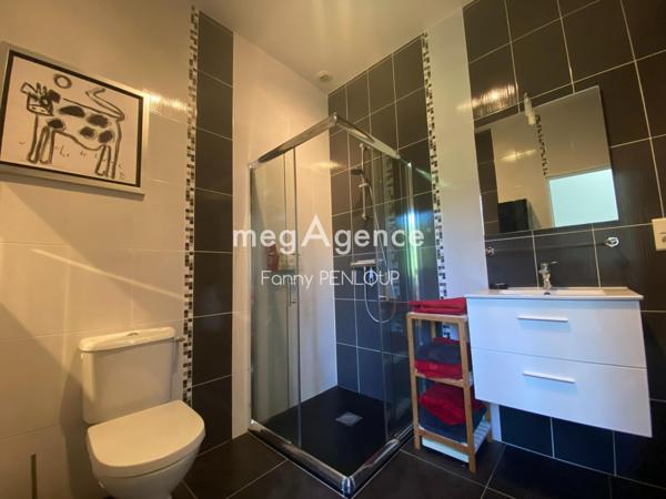 Maison à Isigny-le-Buat, 50540 - 8 pièces 288m²