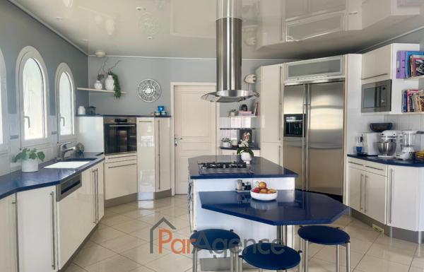 Maison 6 pièces à 250 m de la plage et 750 m de Pontaillac