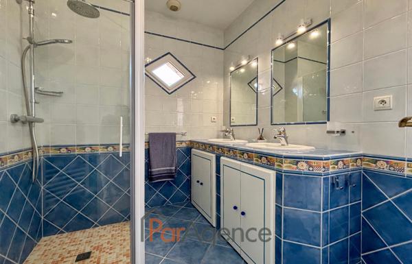 Maison 6 pièces à 250 m de la plage et 750 m de Pontaillac