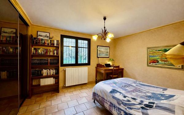 Maison à vendre    6 pièces •  Saint-Chamas