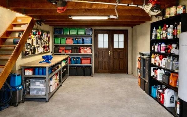 Maison à vendre    6 pièces •  Saint-Chamas