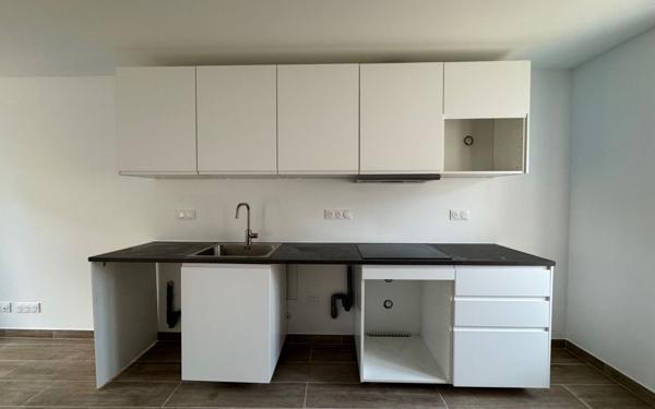 Maison à louer    3 pièces •  Mareuil-lès-Meaux