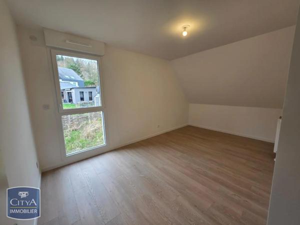 Appartement à louer 4 pièces 80.8m²
