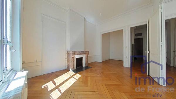 Appartement 4 pièces                                        - 42000 Saint-Étienne Réf : 2782-CIFVFOREZVELAY