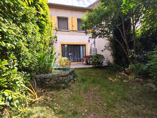 Maison jumelee de 150 m²