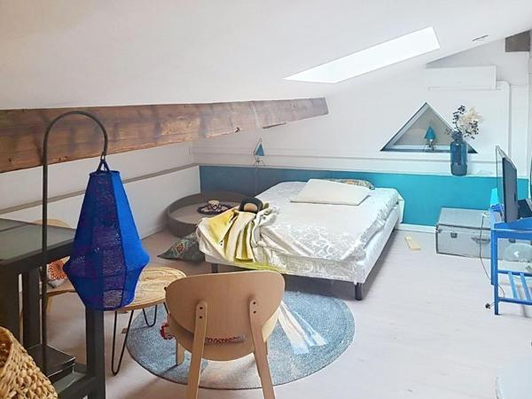 Charmant bout de longère toulousaine avec jardin intimiste, 1 place de parking