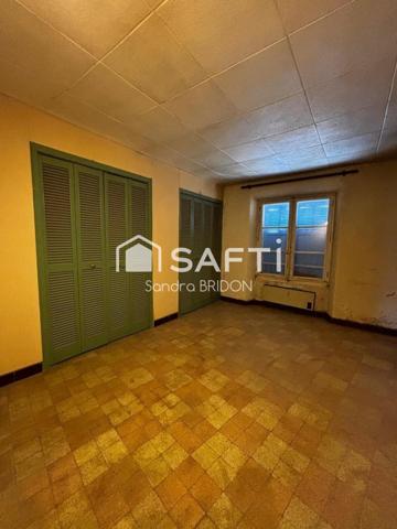 grande maison de village