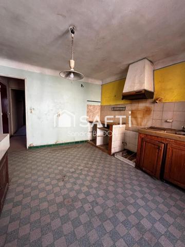 grande maison de village